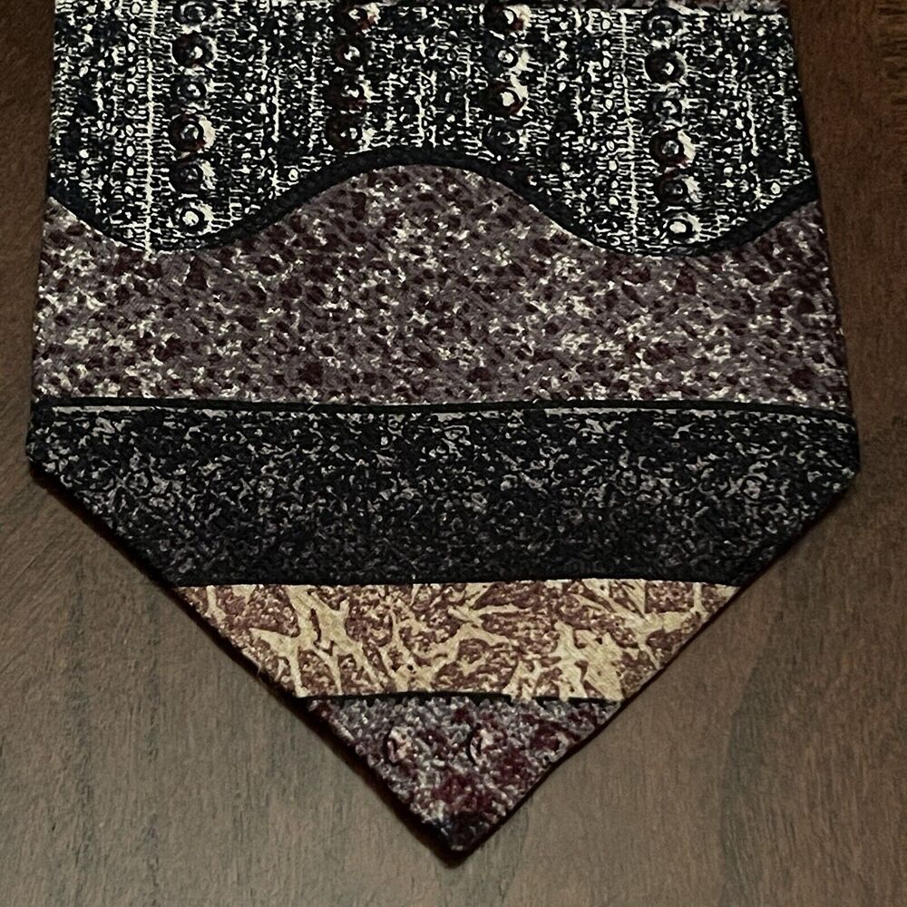 Vintage Fn 100% Silk Men’s Neck Tie Made In USA